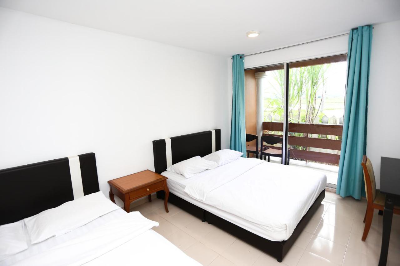 Pondok Muara Chalet Pantai Cenang  Exterior foto