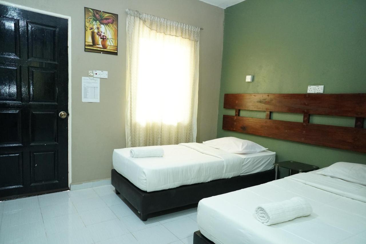 Pondok Muara Chalet Pantai Cenang  Exterior foto
